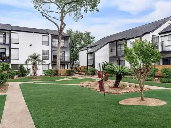 4400 Memorial Dr, Houston, TX