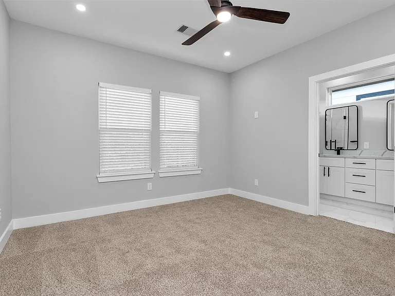 6918 Dumble St #B — Photo 19