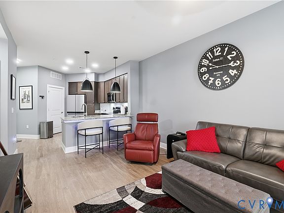 3rd image of 10520 Stony Bluff Dr #102