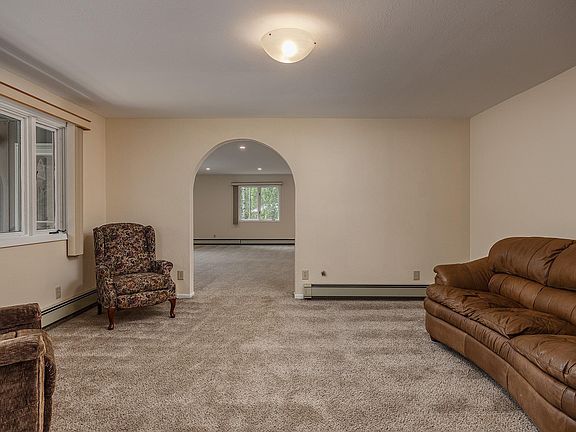 3rd image of 1248 Heath Ave