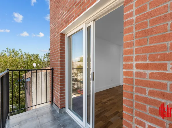 1116 Blake Avenue image 37 of 44