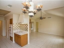 5th image of 204 Brandywyne Dr