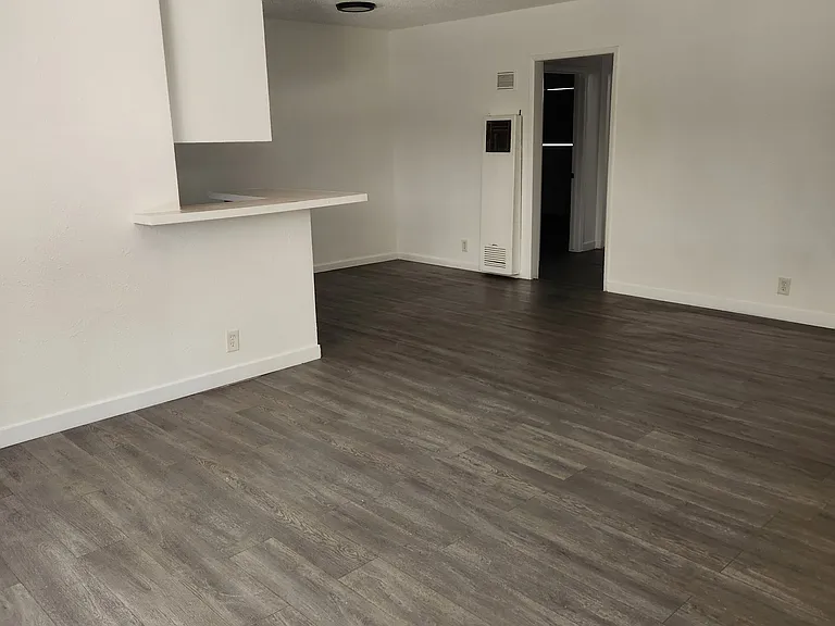 7332 Variel Ave #14 — Photo 2