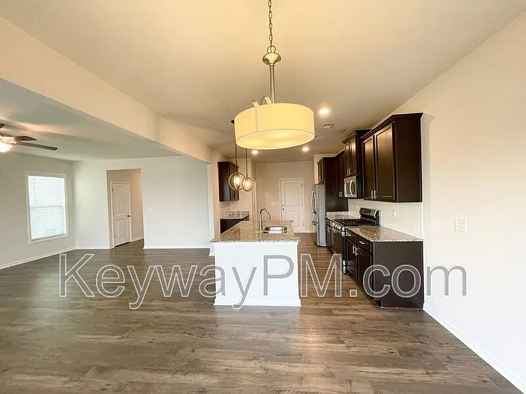 4136 Thimbleberry Dr — Photo 9