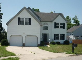 1 David Dr, Hampton, VA 23666