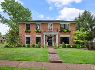 7400 Buckingham Dr, Saint Louis, MO