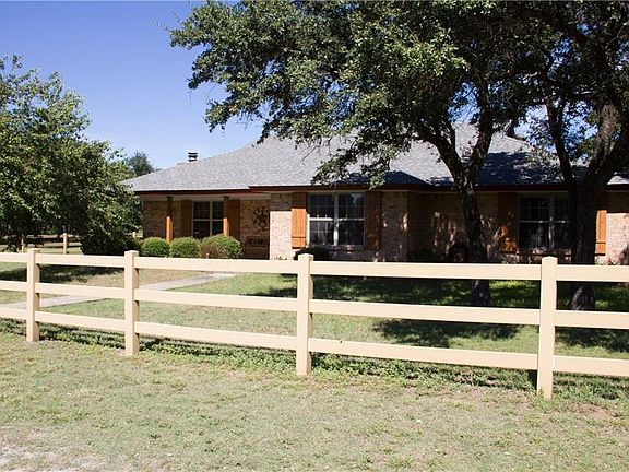 3rd image of 7324 Red Bud Ln