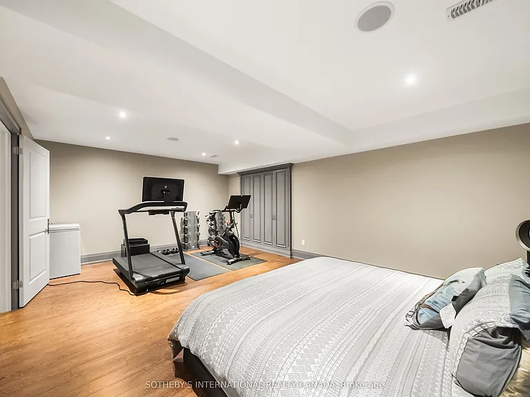200 Donlea Dr — Photo 39
