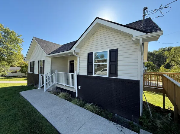 21 Maple Ln, Morehead, KY 40351