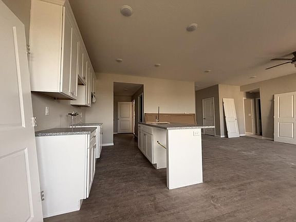 5th image of 2607 W Summerset Street