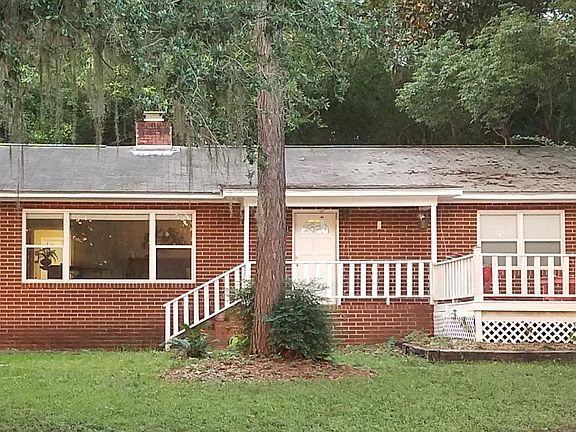3rd image of 1601 Lake Ella Dr