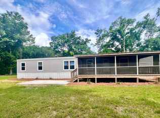 8189 Oyster Factory Rd, Edisto Island, SC 29438