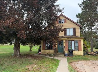 424 Diamond St, Iron River, MI