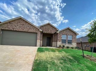 10429 NW 25th St, Yukon, OK 73099