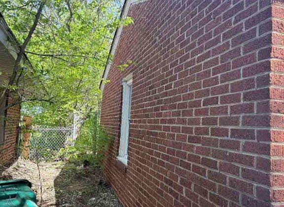 2nd image of 1445 NE Euclid St