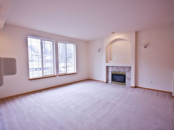 3rd image of 22505 66th Ave W