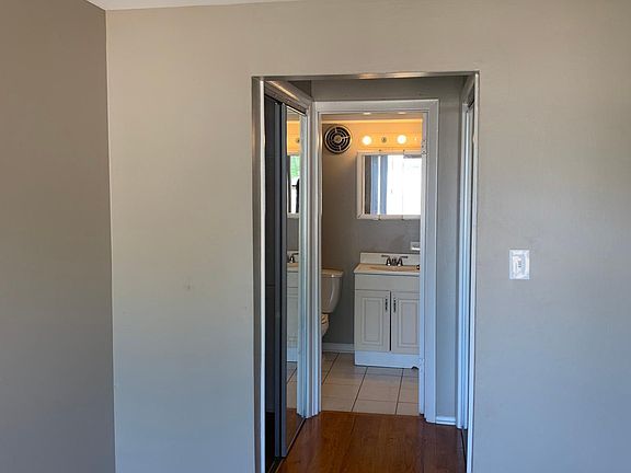 4th image of 4454 S Archer Ave #3E