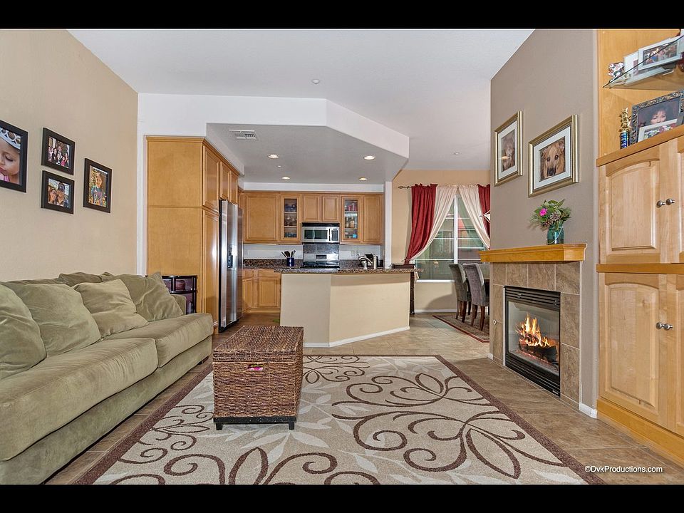 1st image of 2936 Escala Cir
