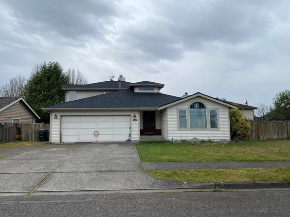 4306 Cliff Side Dr NE, Tacoma, WA 98422