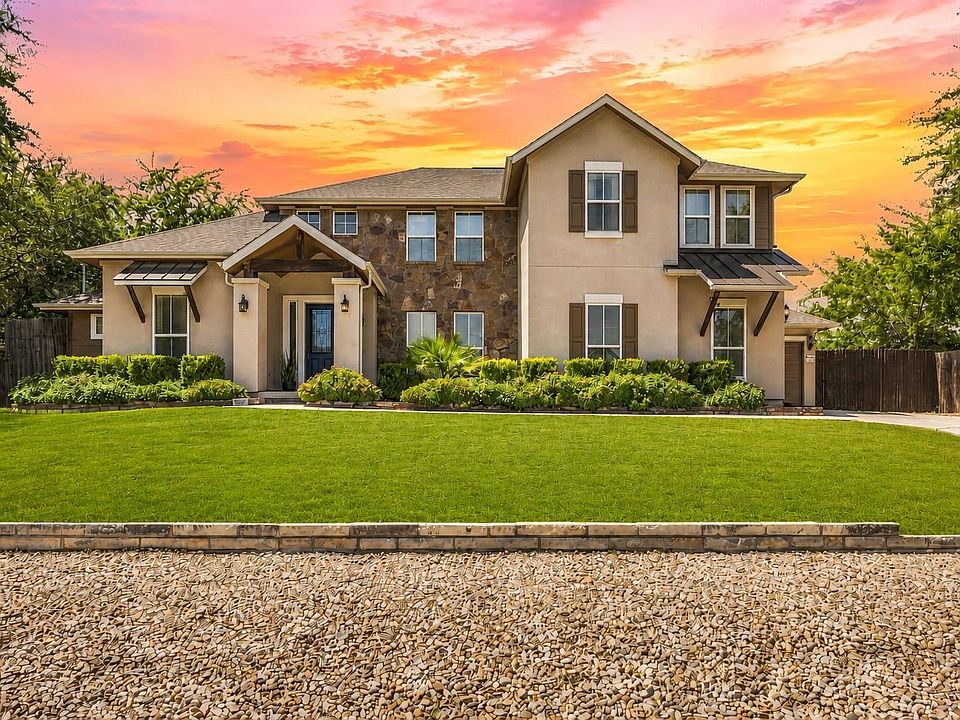 1st image of 1010 Canyon Edge Dr