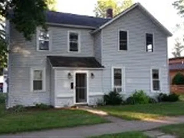 410 3rd St, Mosinee, WI 54455
