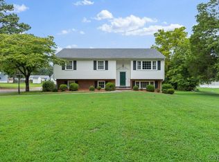 5410 W 100th Rd, Chester, VA 23831