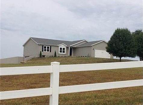 4th image of 14075 234th St