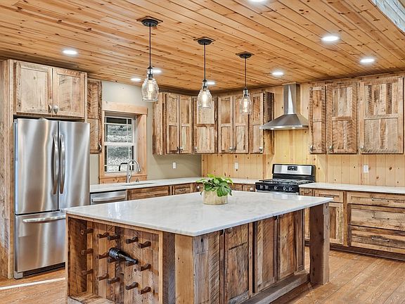 12th image of this home