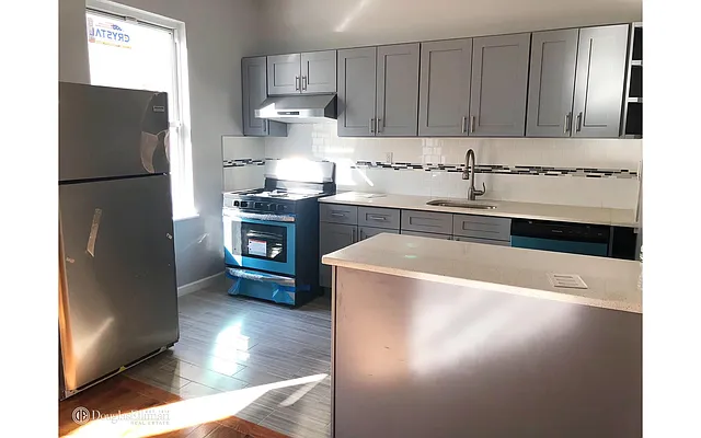 Rented by Douglas Elliman | media 24