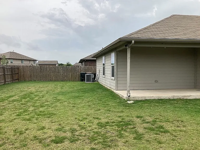 212 Dusky Thrush Dr — Photo 4