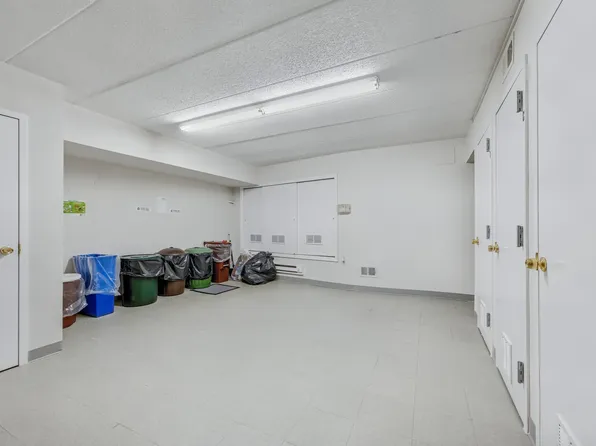 9977 Shore Road image 24 of 27