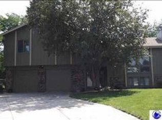 211 S 150th Cir, Omaha, NE 68154