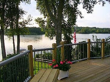 700 sq/ft deck for Sunset views
