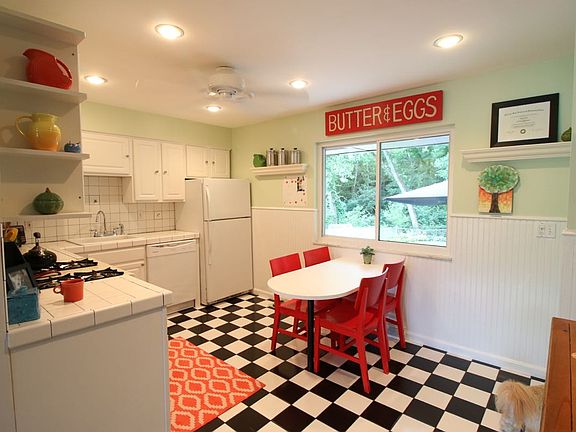 3rd image of 5586 Nightingale Ct