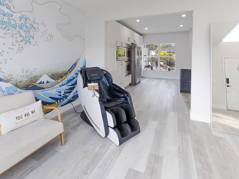 1146 Perpignan Ct — Photo 3