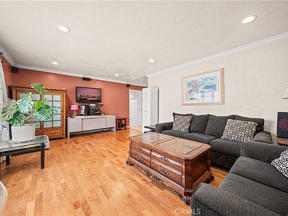 5th image of 2540 Doubletree Ln