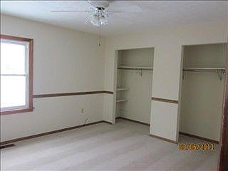 4th image of 446 Larimer Dr