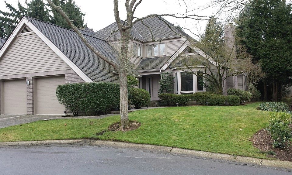 1st image of 1712 Bellevue Way NE