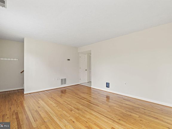 4th image of 107 Nottoway Dr