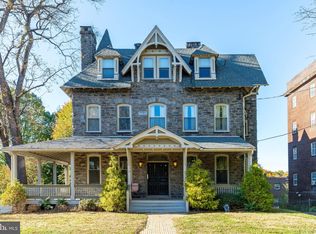 109 Carpenter Ln, Philadelphia, PA 19119