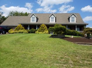 5105 Plantation Grove Ln, Roanoke, VA 24012