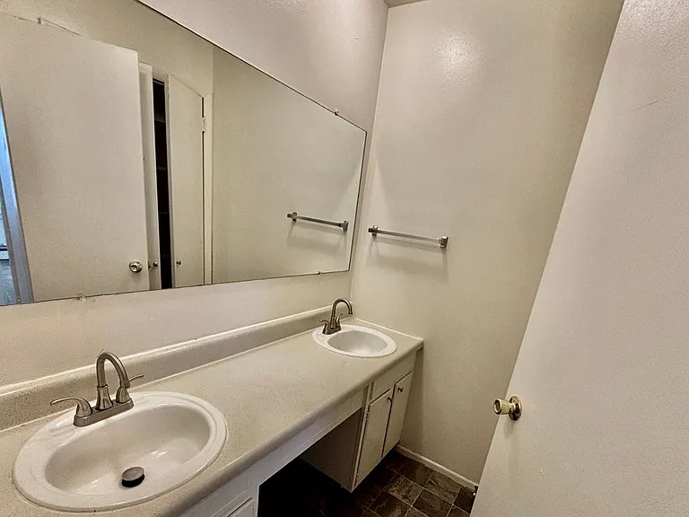 The Arbors — Photo 151
