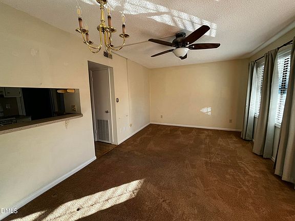 4th image of 807 W Trinity Ave APT 205
