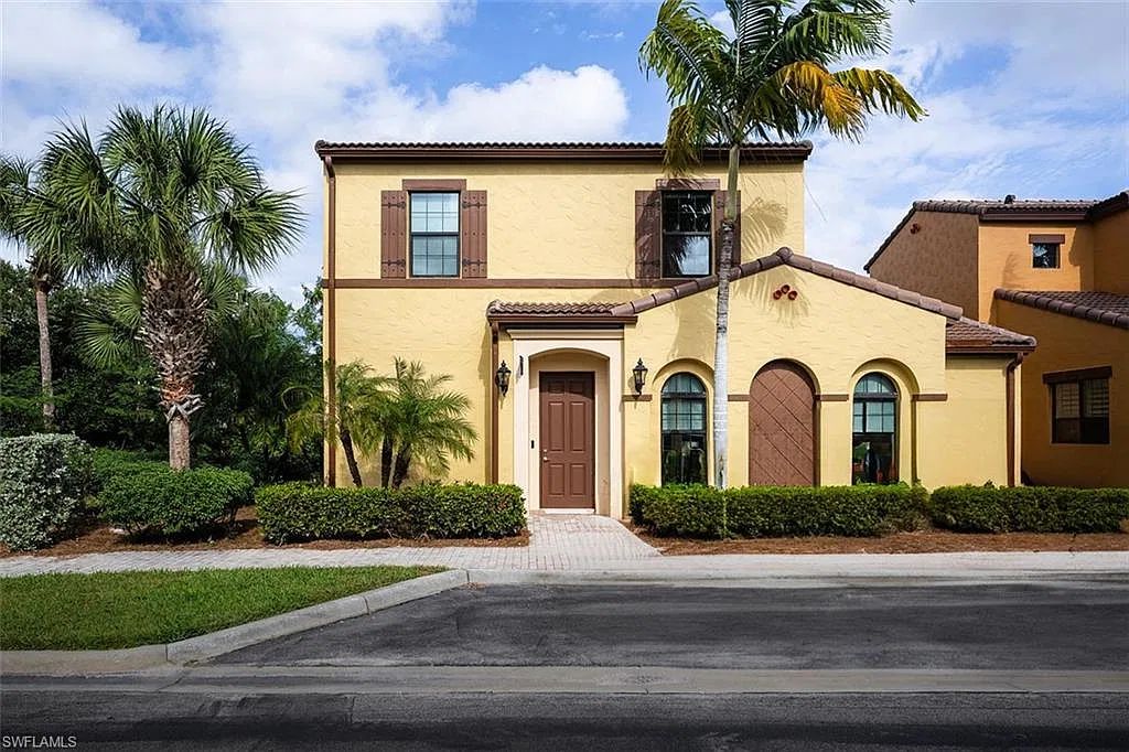 3 bed, 2.5 bath, 2080 sqft, $7,000 — Photo 1