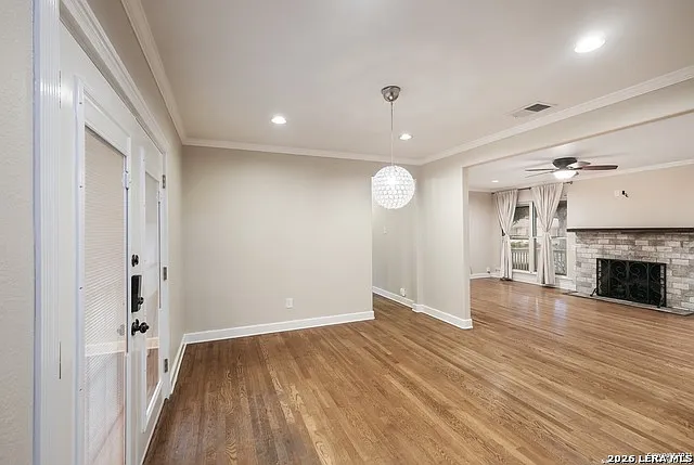 167 E Edgewood Pl — Photo 7