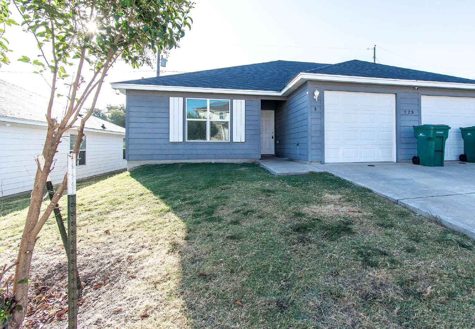 3 bed, 2.0 bath, 1201 sqft, $1,195 — Photo 1