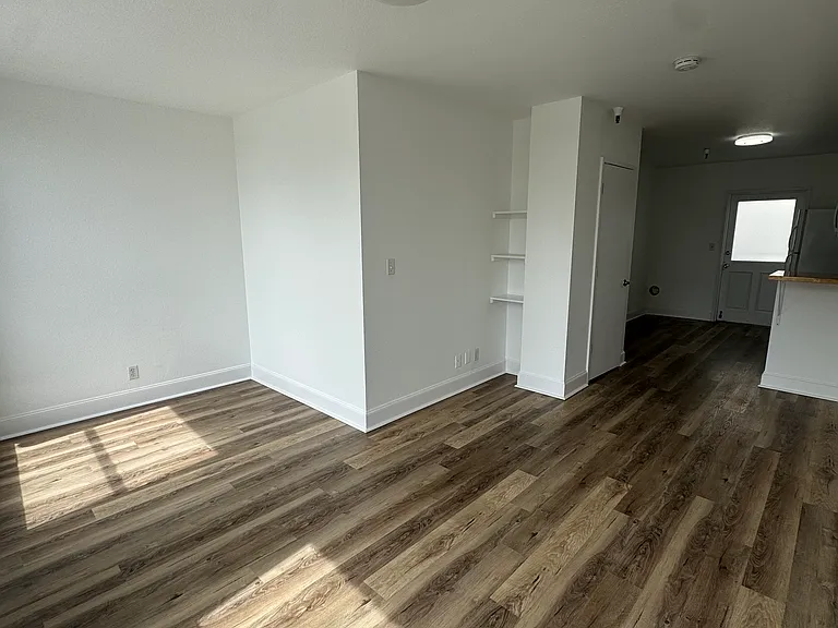 17 SW 2nd Ave #412 — Photo 3