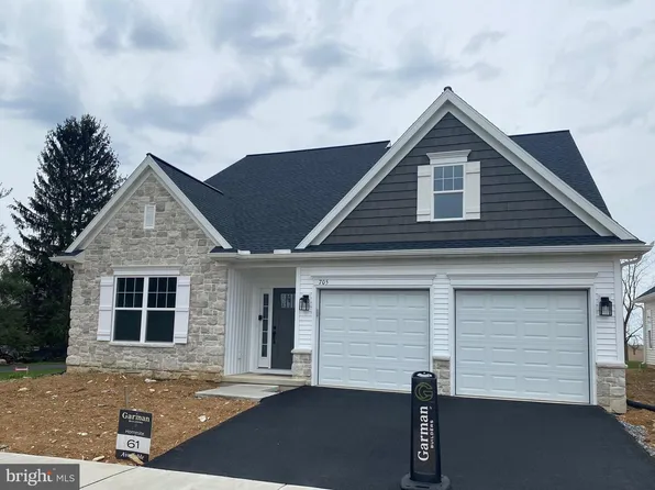 705 Jeffsu Ln, Annville, PA 17003