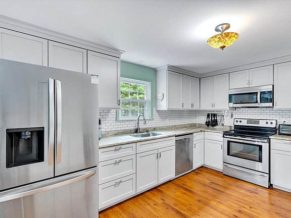 2nd image of 8 Brigantine Avenue