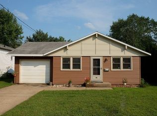 1912 Garfield Ave, Dubuque, IA 52001